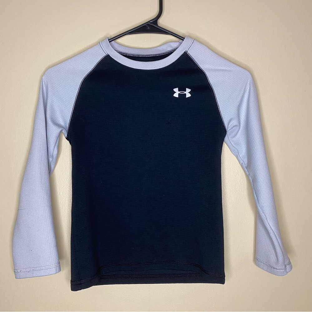 Under Armour Boy’s black and grey long sleeve logo shirt, size 6